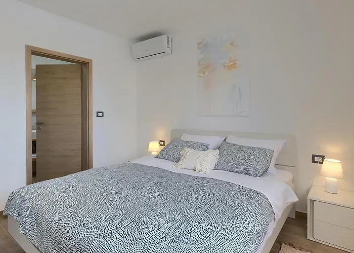 Будинок відпочинку My Hana Пула