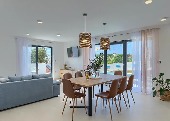 Будинок відпочинку My Hana Пула